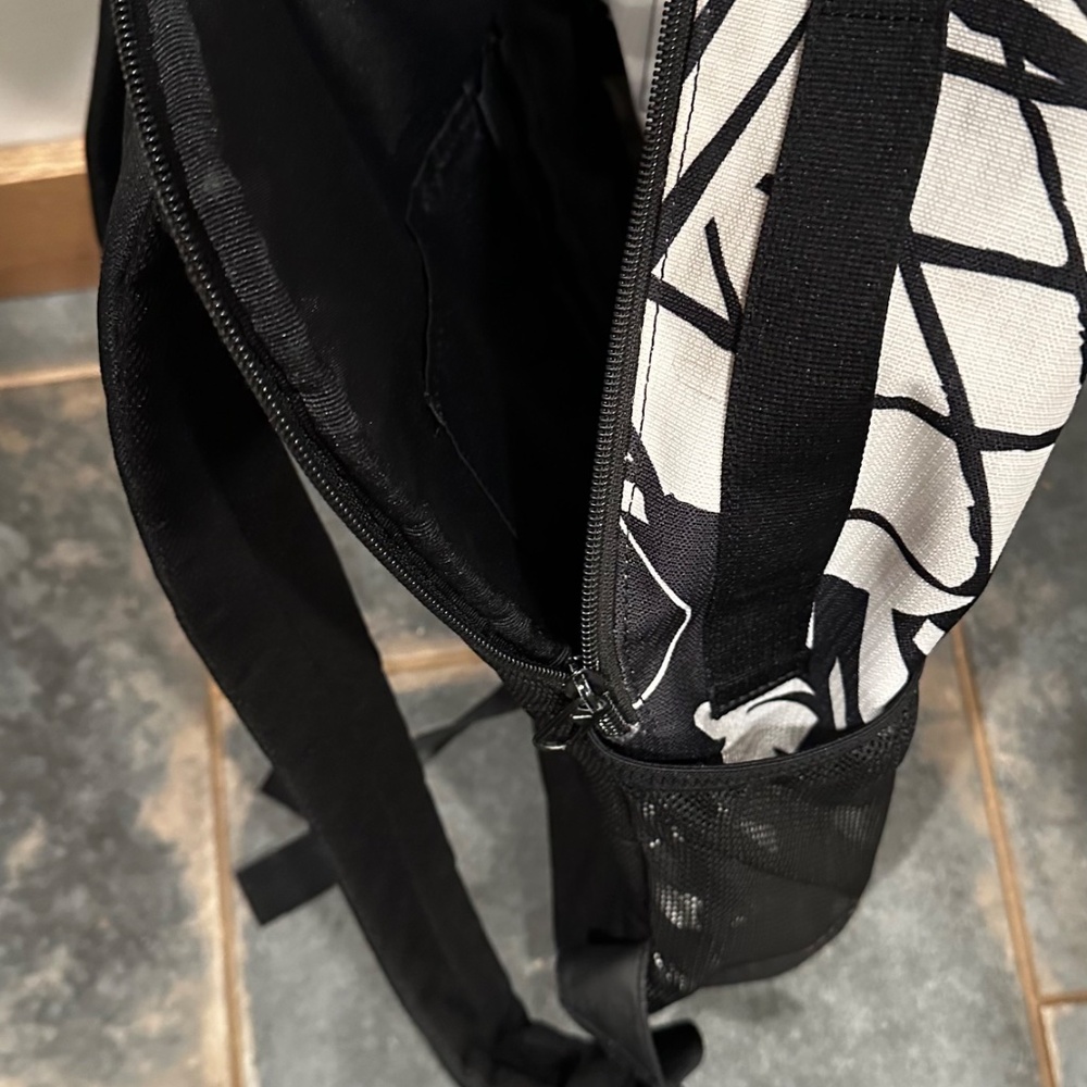 Nike Backpack - Picture 3 of 3
